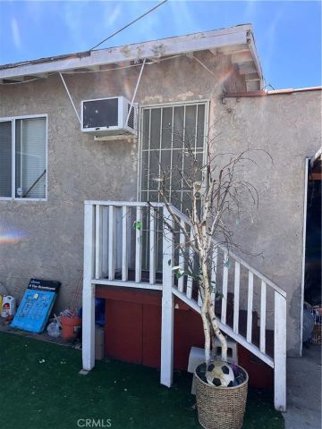 1739 W 105th Street, Los Angeles, CA 90047