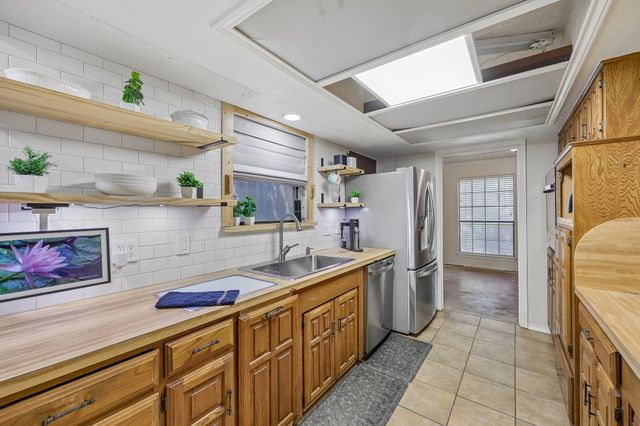 1201 Canadian Circle, Grand Prairie, TX 75050