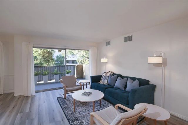 382 E E California 101, Pasadena, CA 91106