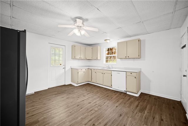 507 Gaskill Ave, Jeannette, PA 15644