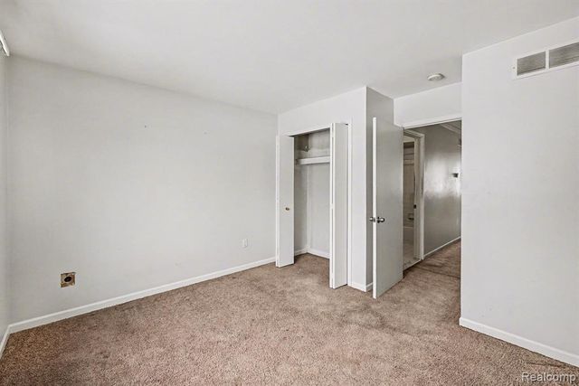 24326 Juliet Drive, Center Line, MI 48015