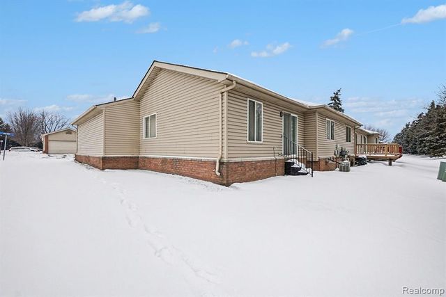 24326 Juliet Drive, Center Line, MI 48015