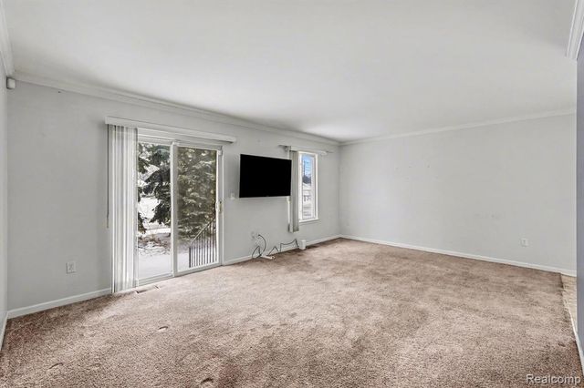 24326 Juliet Drive, Center Line, MI 48015