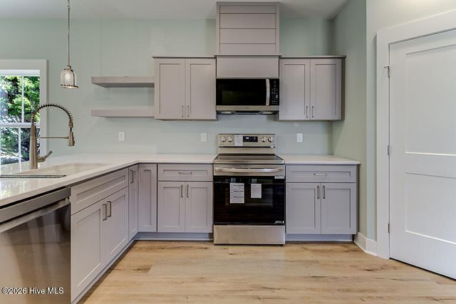 447 Factory Road, Hampstead, NC 28443