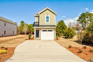 447 Factory Road, Hampstead, NC 28443
