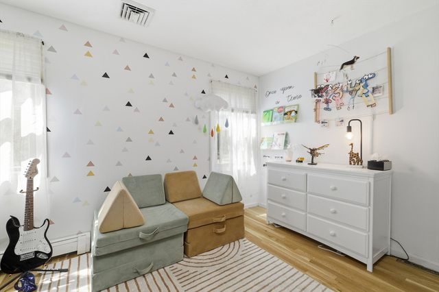 7 Barrows Ct, Norton, MA 02766