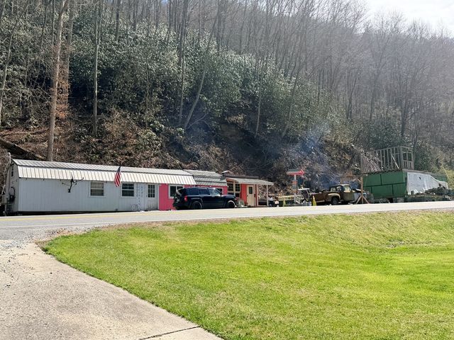 1021 US Highway 19, Topton, NC 28781