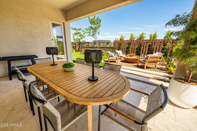 1450 E COCONINO Way, Gilbert, AZ 85298