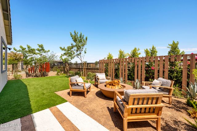 1450 E COCONINO Way, Gilbert, AZ 85298