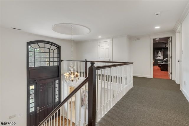 25 Notch Hill Dr, Livingston Twp., NJ 07039