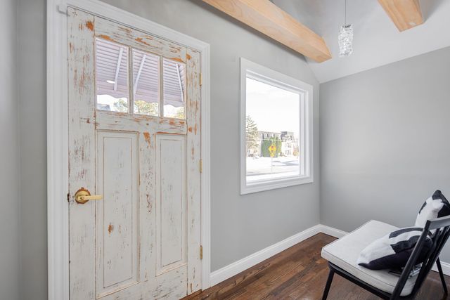 18504 Wentworth Avenue, Lansing, IL 60438