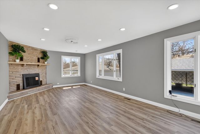 18504 Wentworth Avenue, Lansing, IL 60438