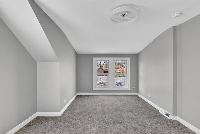 18504 Wentworth Avenue, Lansing, IL 60438