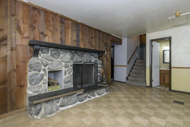5210 S Balboa DRIVE, New Berlin, WI 53151