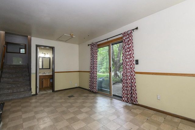 5210 S Balboa DRIVE, New Berlin, WI 53151