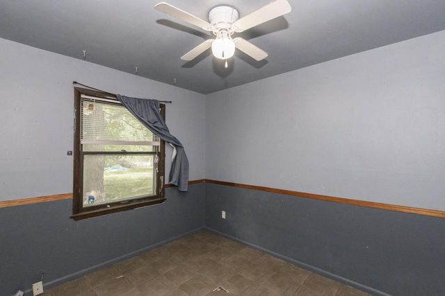 5210 S Balboa DRIVE, New Berlin, WI 53151