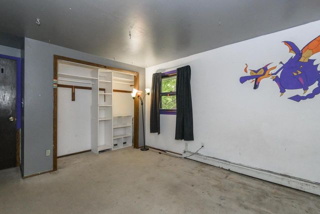 5210 S Balboa DRIVE, New Berlin, WI 53151