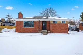 20512 Lawndale Street, St. Clair Shores, MI 48080