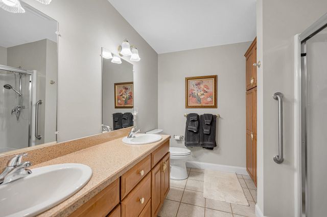 22 Town Village Drive, Salem, NH 03079