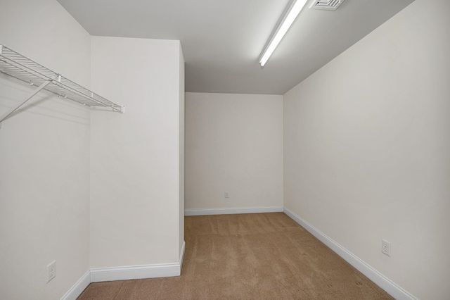 22 Town Village Drive, Salem, NH 03079