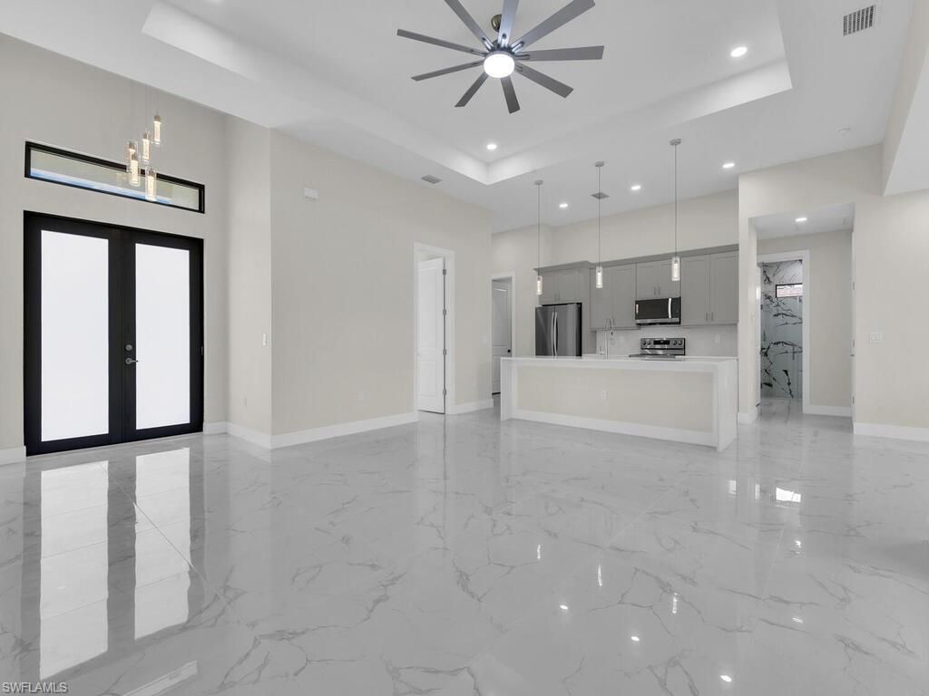 503 LINCOLN BLVD, LEHIGH ACRES, FL 33936 — photo 4