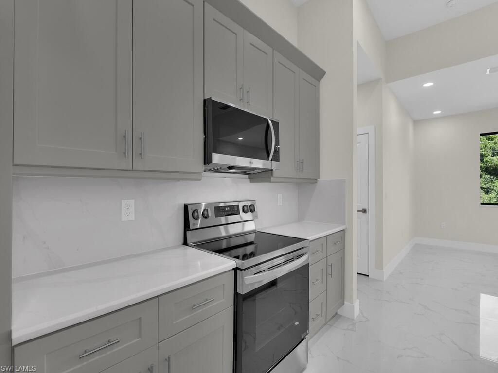 503 LINCOLN BLVD, LEHIGH ACRES, FL 33936 — photo 5