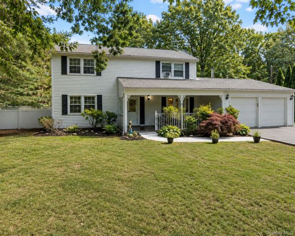 20 Spaulding Lane, Stony Brook, NY 11790