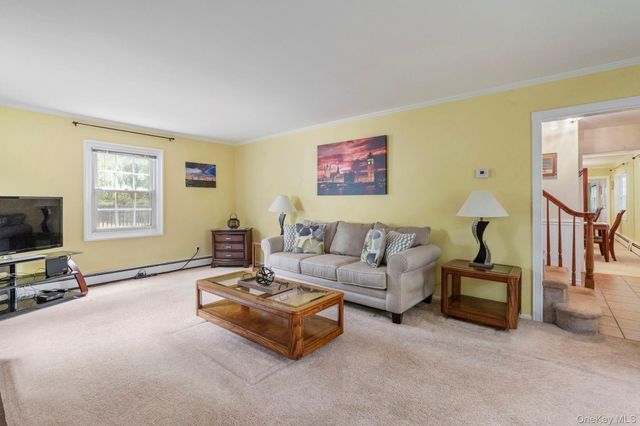 20 Spaulding Lane, Stony Brook, NY 11790