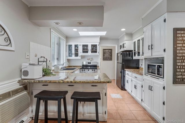 20 Spaulding Lane, Stony Brook, NY 11790