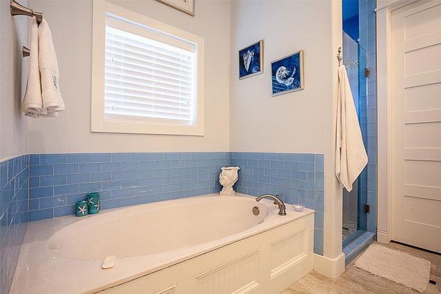 1255 Cloon Street, Crystal Beach, TX 77650