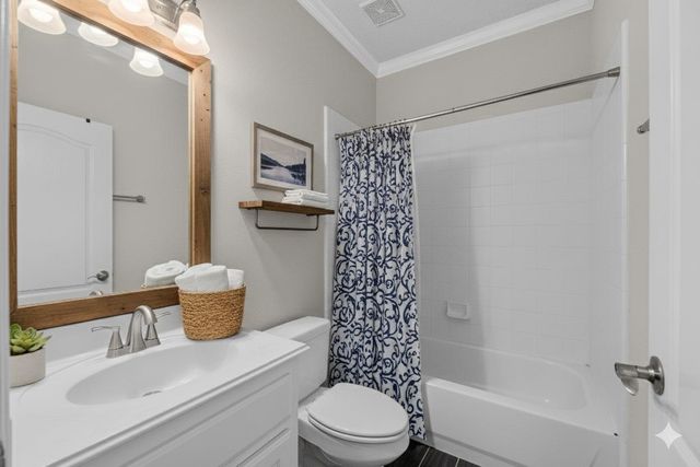 220 Harbour Row Drive, Coldspring, TX 77331