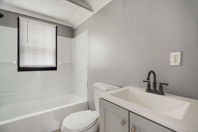 50 Woodland Circle S, Monroe, NY 10950