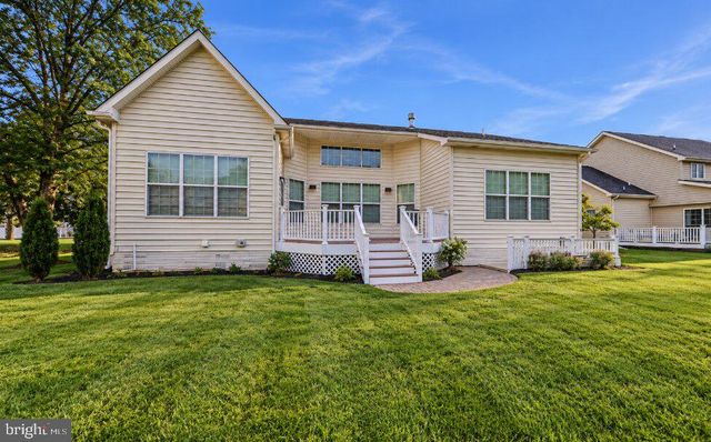900 S AIKENS TAVERN CT, Newark, DE 19702