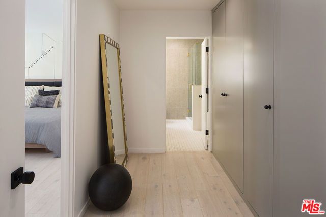 8917 E Cynthia Street 2, West Hollywood, CA 90069