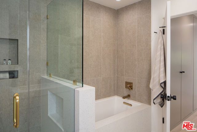 8917 E Cynthia Street 2, West Hollywood, CA 90069