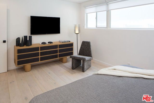 8917 E Cynthia Street 2, West Hollywood, CA 90069