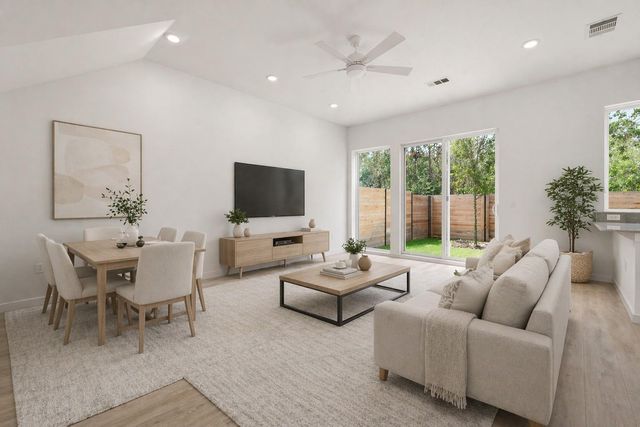 2000 Riverside Farms RD 14101, Austin, TX 78741