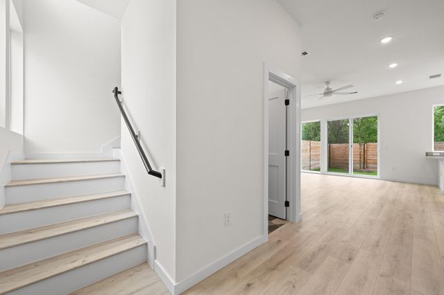 2000 Riverside Farms RD 14101, Austin, TX 78741