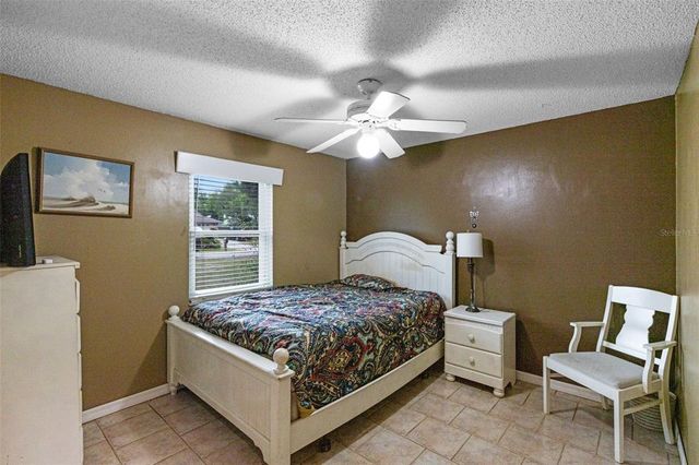 2916 MALDIVE COURT, Deltona, FL 32738