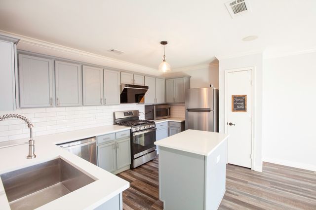 3103 Creekwood Drive, Wylie, TX 75098