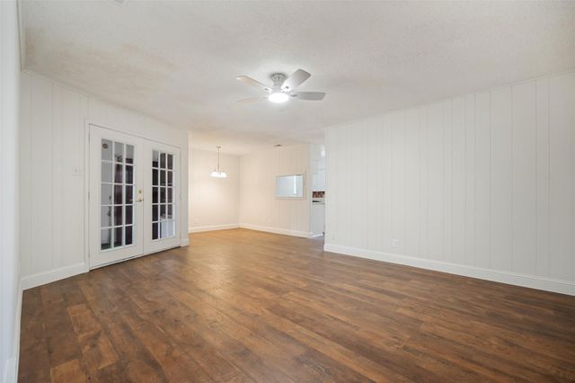 5319 Urban Crest Road, Dallas, TX 75227