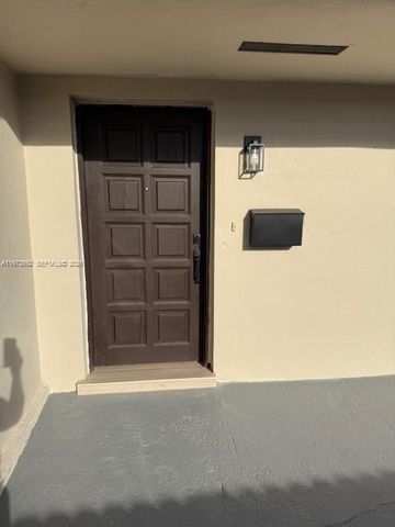 11063 SW 5th St 11063, Sweetwater, FL 33174