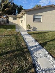 11063 SW 5th St 11063, Sweetwater, FL 33174