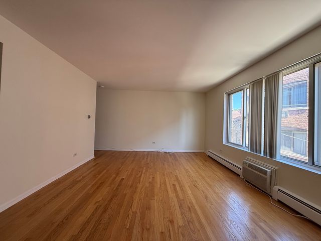 950 Washington Boulevard 206, Oak Park, IL 60302