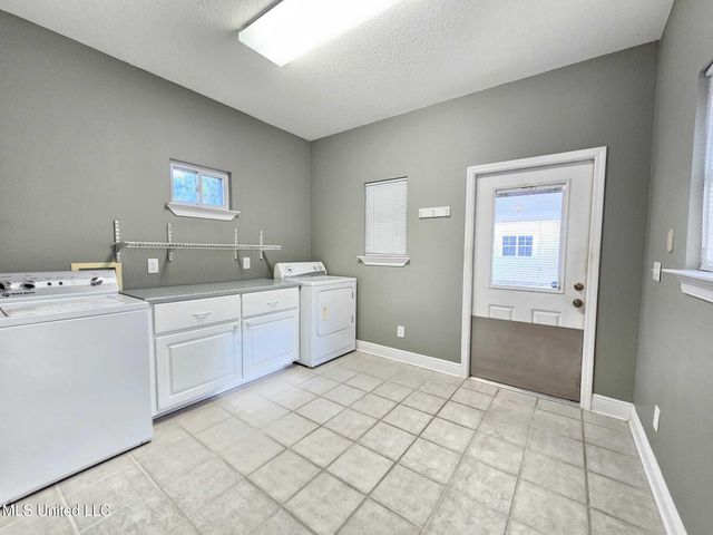 4319 Adcock Street, Moss Point, MS 39563
