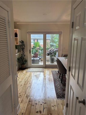 6520 Roswell Road 29, Atlanta, GA 30328