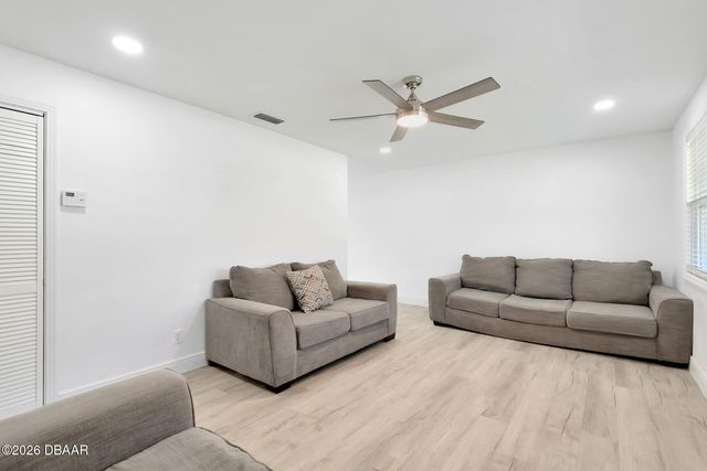 801 Madison Avenue, Daytona Beach, FL 32114