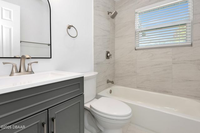 801 Madison Avenue, Daytona Beach, FL 32114