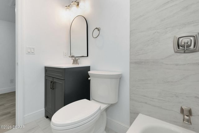 801 Madison Avenue, Daytona Beach, FL 32114