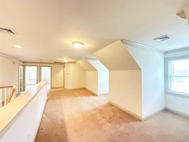 91 Caties Way, Hopewell Junction, NY 12533